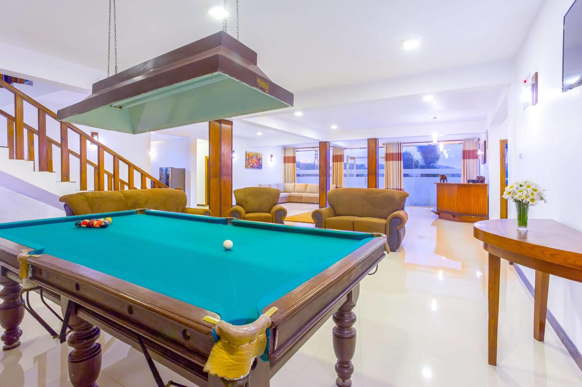 Grand Camellia Hotel Nuwara Eliya Exterior foto