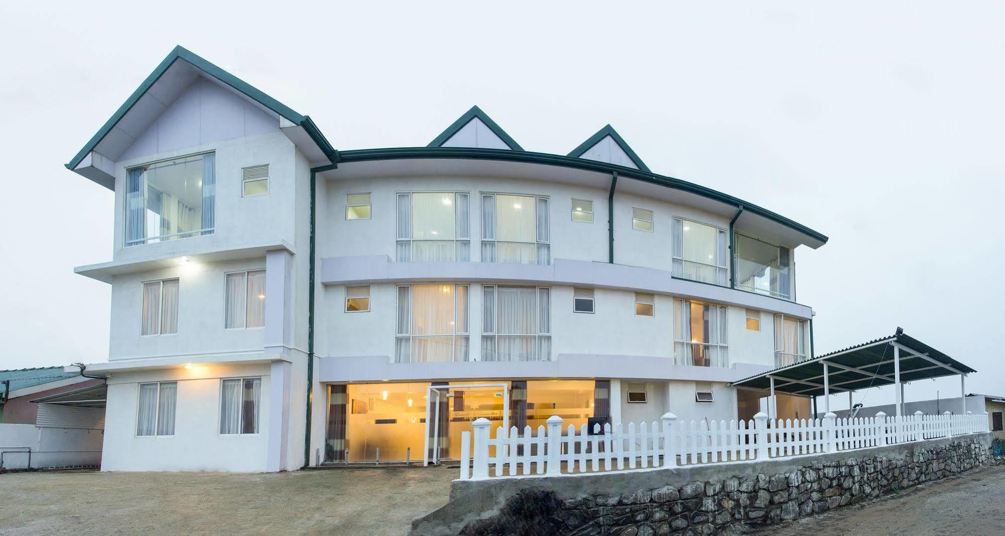 Grand Camellia Hotel Nuwara Eliya Exterior foto